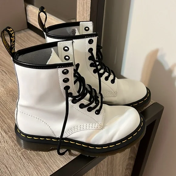 Dr. Martens Women’s 1460 Smooth Leather Combat Boots - Picture 3 of 13